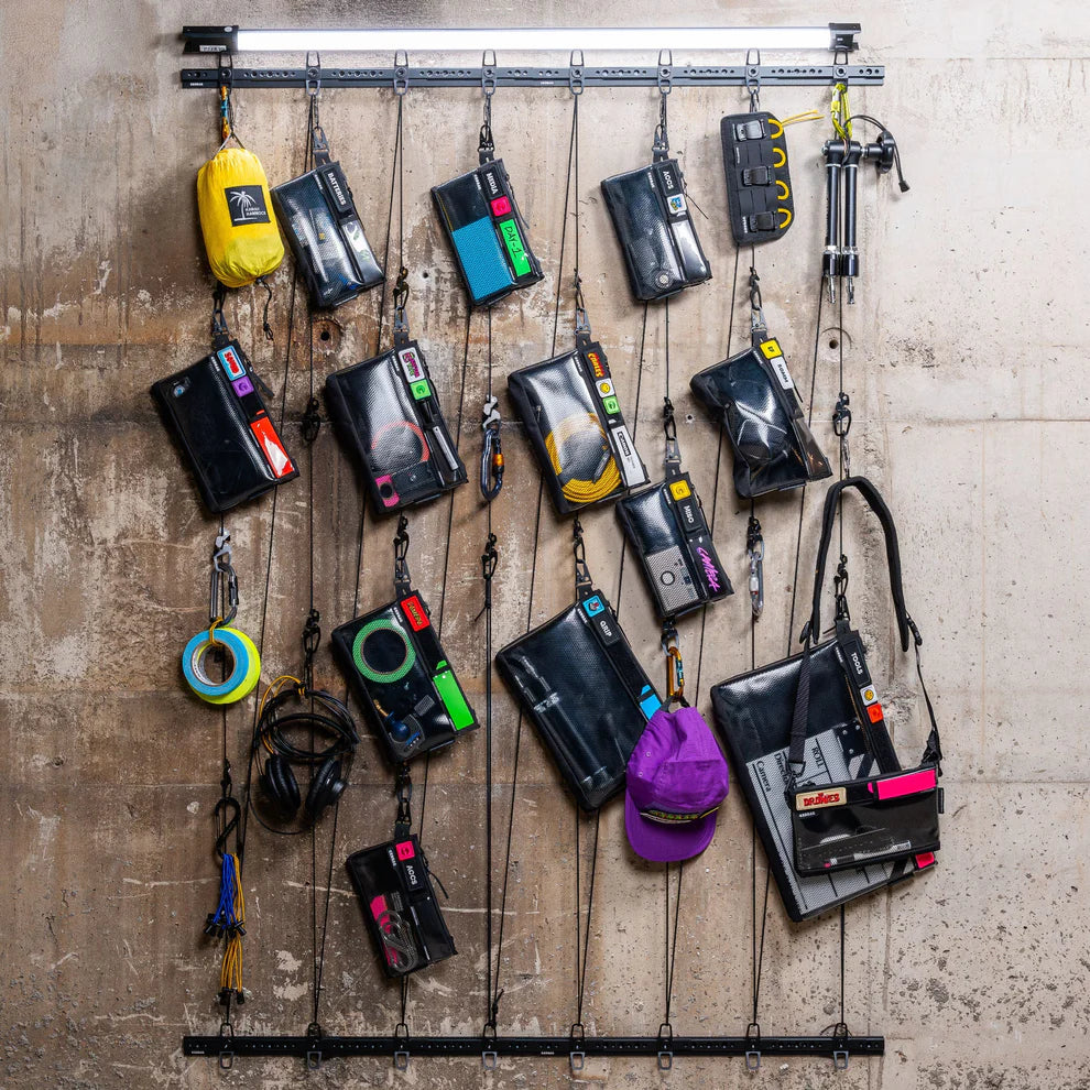 CRDWALL SYSTEM Black